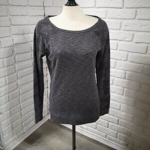 Under Armour All Season Gear Ladies Size Medium Dark Grey Fitted Sweat Top